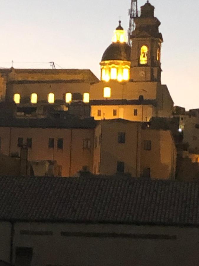 Attico Da Rosa Con Vista Spettacolare A 360 Gradi Apartment Caltagirone Bagian luar foto