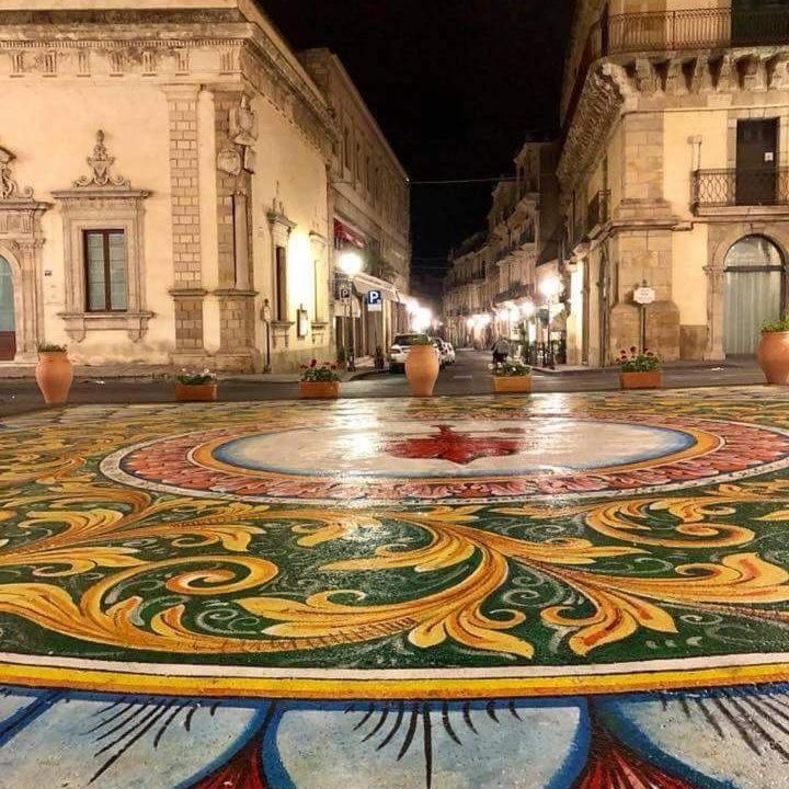 Attico Da Rosa Con Vista Spettacolare A 360 Gradi Apartment Caltagirone Bagian luar foto